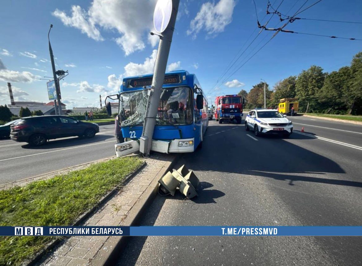 ДТП с участием троллейбуса произошло в Гродно